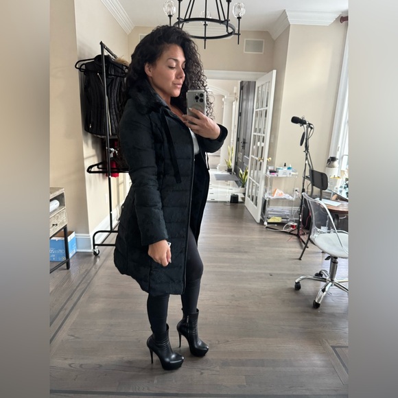 Vera Wang Jackets & Blazers - VERA WANG black lace coat